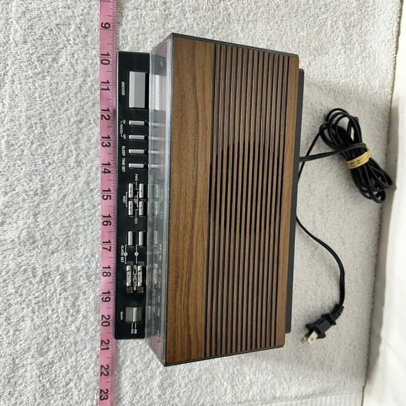 Vintage Realistic Chronomatic 259 Digital AM/FM  Alarm Clock Radio - Picture 13 of 14